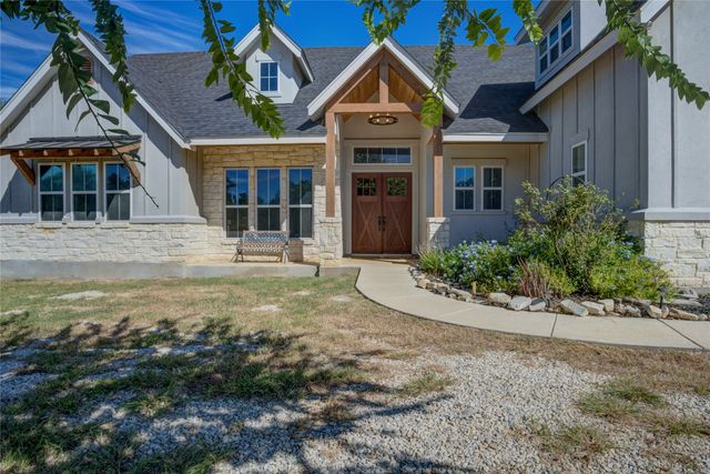 342 County Road 368 Road, Mico, TX 78056