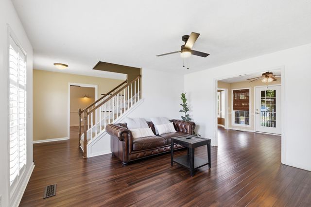 465 Remington Ave, Gallatin, TN 37066