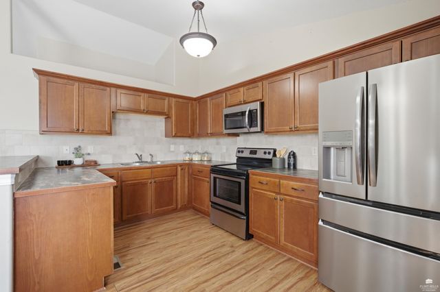 1001 Dagen Lane, Junction City, KS 66441