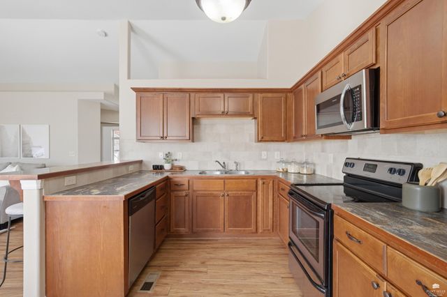 1001 Dagen Lane, Junction City, KS 66441