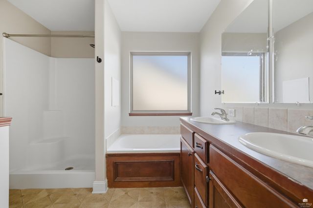 1001 Dagen Lane, Junction City, KS 66441