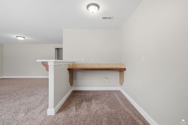 1001 Dagen Lane, Junction City, KS 66441