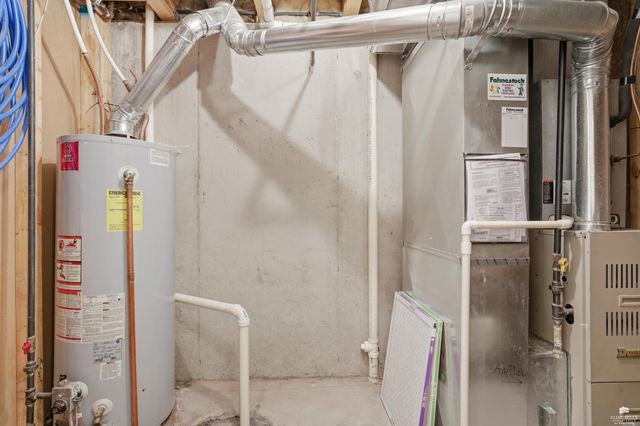 1001 Dagen Lane, Junction City, KS 66441