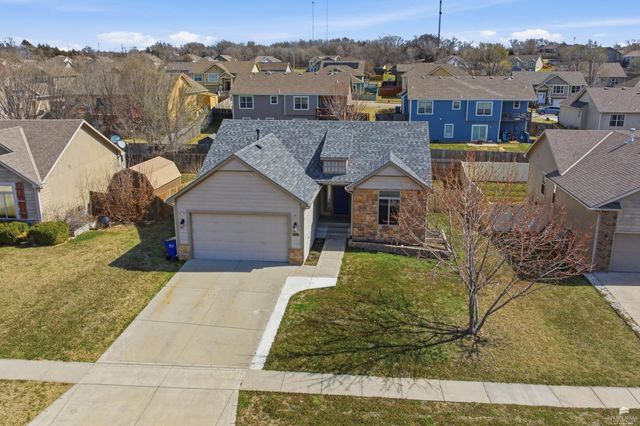 1001 Dagen Lane, Junction City, KS 66441