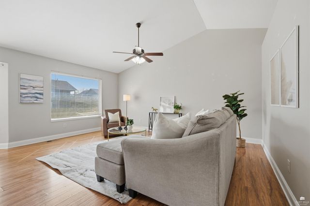 1001 Dagen Lane, Junction City, KS 66441