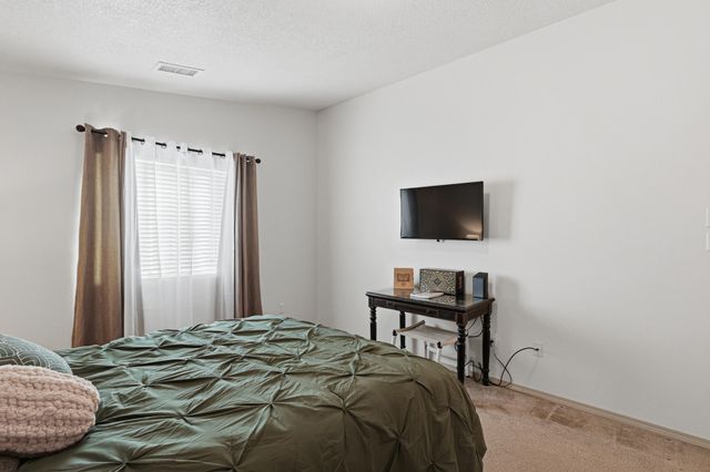 34 Salida Del Sol, Los Lunas, NM 87031