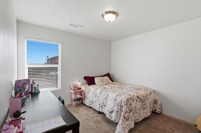 34 Salida Del Sol, Los Lunas, NM 87031