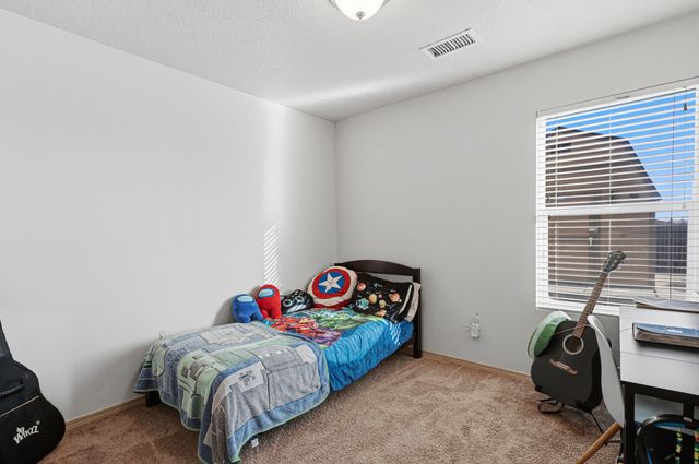 34 Salida Del Sol, Los Lunas, NM 87031