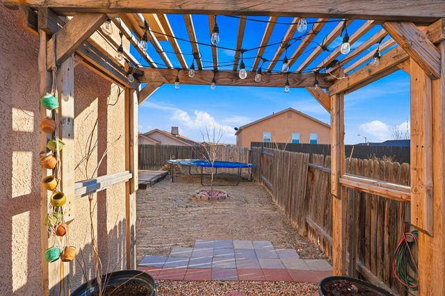 34 Salida Del Sol, Los Lunas, NM 87031