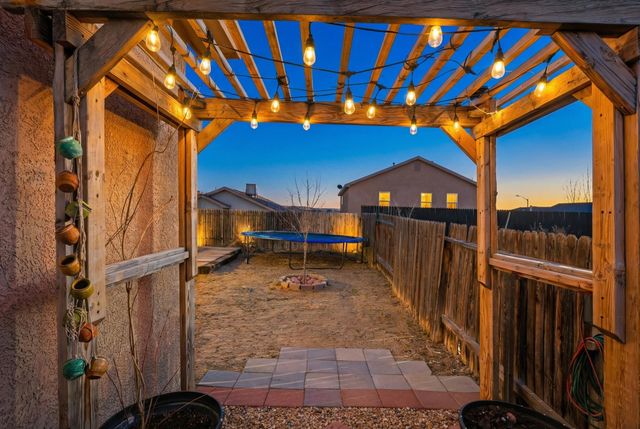 34 Salida Del Sol, Los Lunas, NM 87031