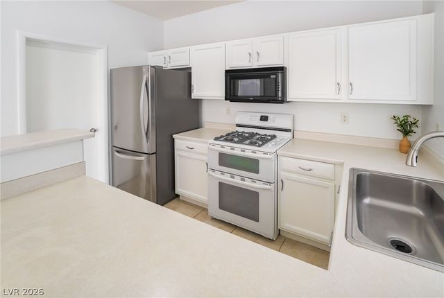 6463 Saddle Up Avenue 102, Henderson, NV 89011