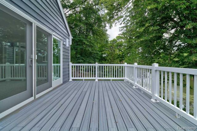 2973 Thorncrest Drive, Grand Rapids, MI 49546