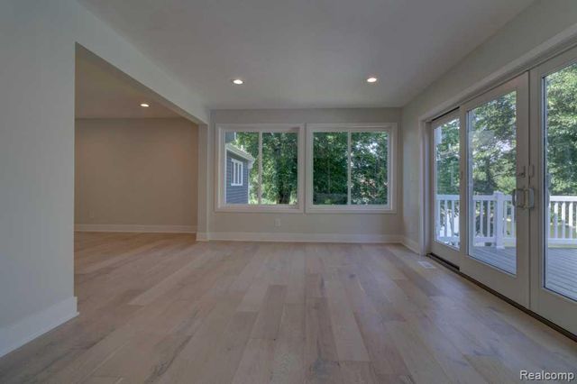 2973 Thorncrest Drive, Grand Rapids, MI 49546