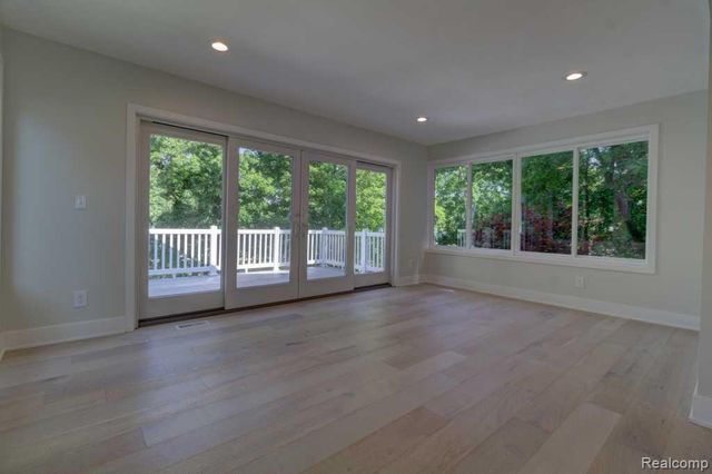 2973 Thorncrest Drive, Grand Rapids, MI 49546
