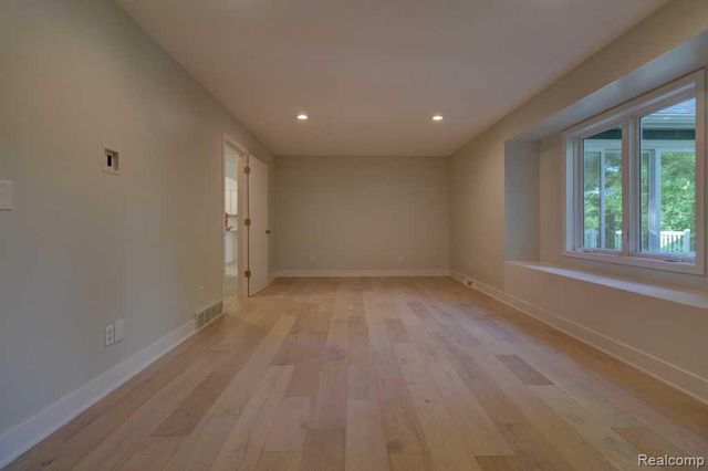 2973 Thorncrest Drive, Grand Rapids, MI 49546