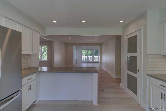 2973 Thorncrest Drive, Grand Rapids, MI 49546
