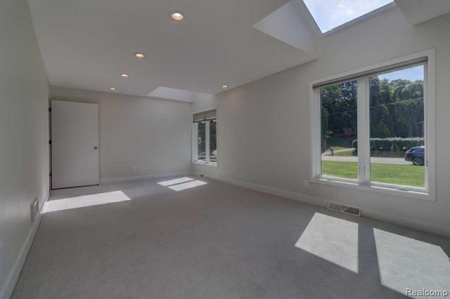 2973 Thorncrest Drive, Grand Rapids, MI 49546