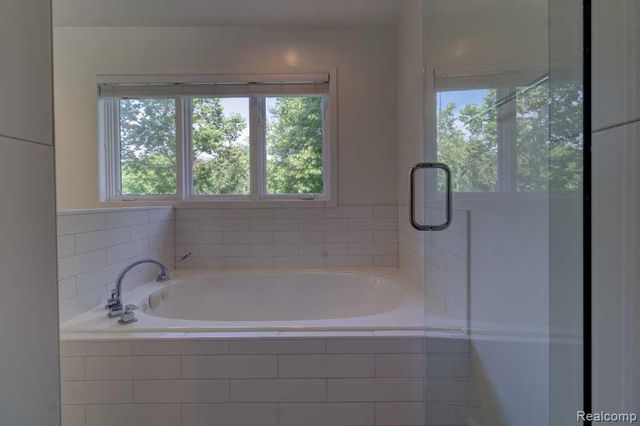 2973 Thorncrest Drive, Grand Rapids, MI 49546