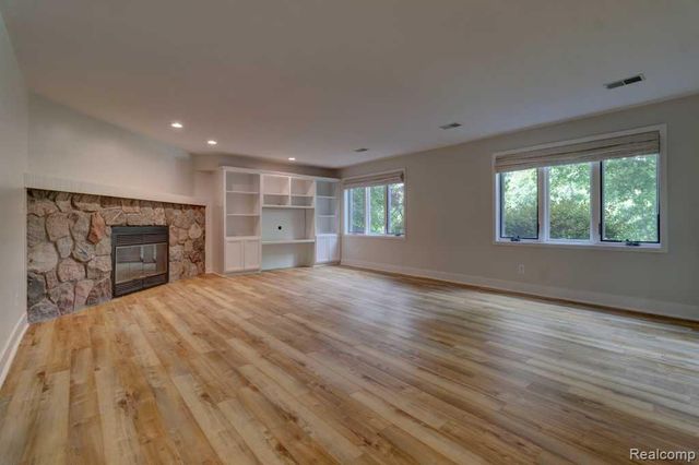 2973 Thorncrest Drive, Grand Rapids, MI 49546