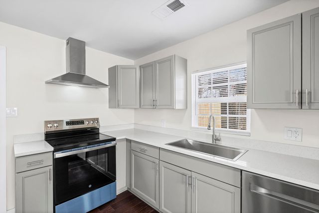 4774 MONTGOMERY RD, Millington, TN 38053