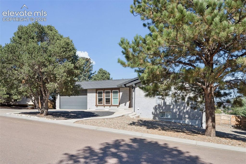 810 Point of the Pines Drive, Colorado Springs, CO 80919 — photo 4