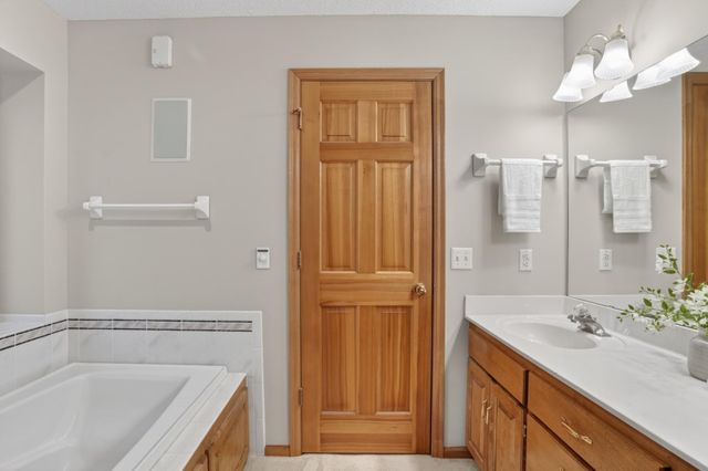 13452 Flagstaff Avenue, Apple Valley, MN 55124