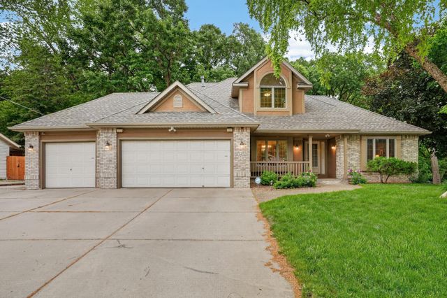 13452 Flagstaff Avenue, Apple Valley, MN 55124