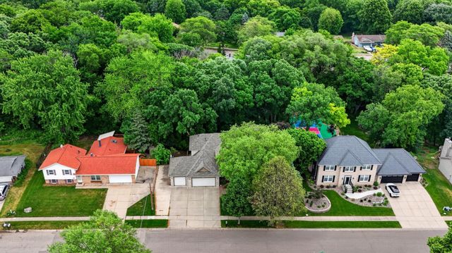 13452 Flagstaff Avenue, Apple Valley, MN 55124