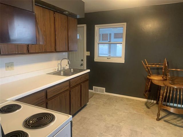 1518 Starr Avenue, Eau Claire, WI 54703