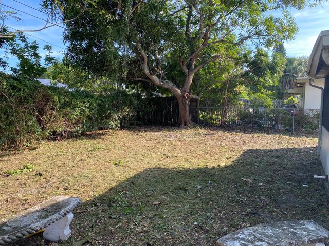 756 W 1st Street, Riviera Beach, FL 33404