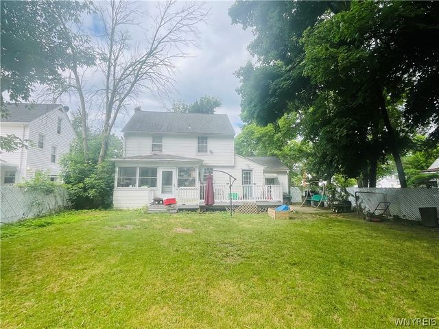 717 Pasadena Avenue, Niagara Falls, NY 14304