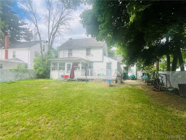 717 Pasadena Avenue, Niagara Falls, NY 14304