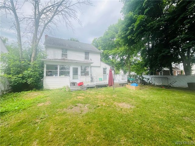 717 Pasadena Avenue, Niagara Falls, NY 14304
