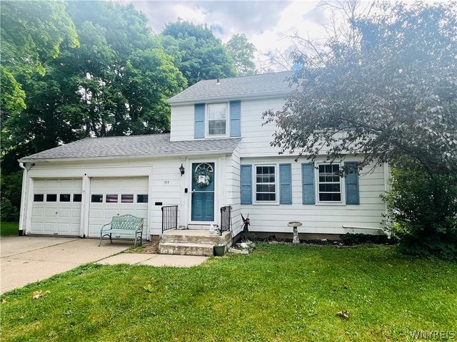 717 Pasadena Avenue, Niagara Falls, NY 14304