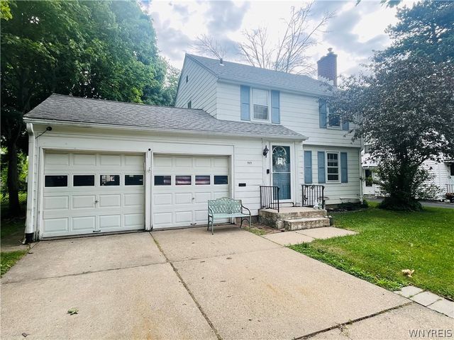 717 Pasadena Avenue, Niagara Falls, NY 14304