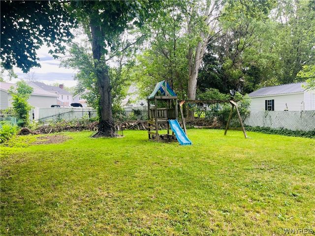717 Pasadena Avenue, Niagara Falls, NY 14304