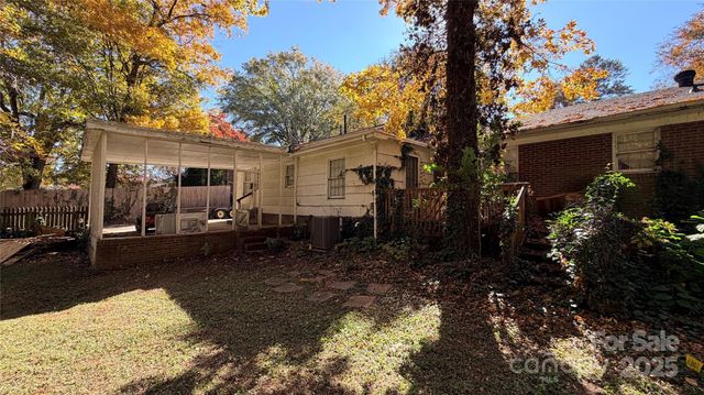 3116 Gardner Park Drive, Gastonia, NC 28054