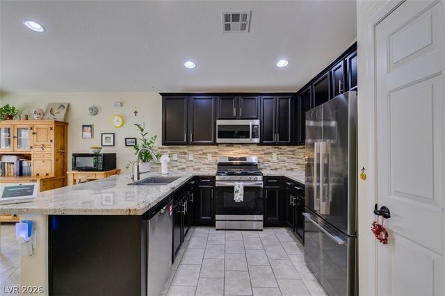 5913 Sammarra Street, North Las Vegas, NV 89081