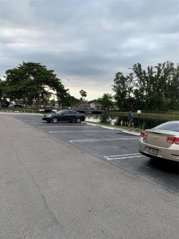 16465 NE 22nd Avenue 105, North Miami Beach, FL 33160