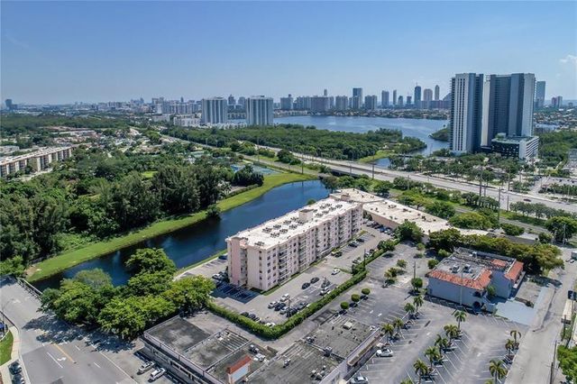 16465 NE 22nd Avenue 105, North Miami Beach, FL 33160