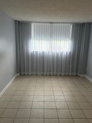 16465 NE 22nd Avenue 105, North Miami Beach, FL 33160