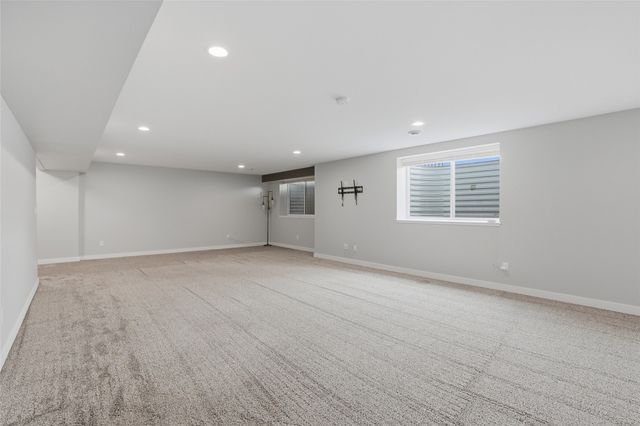 2249 Bluegrass Street, Marion, IA 52302