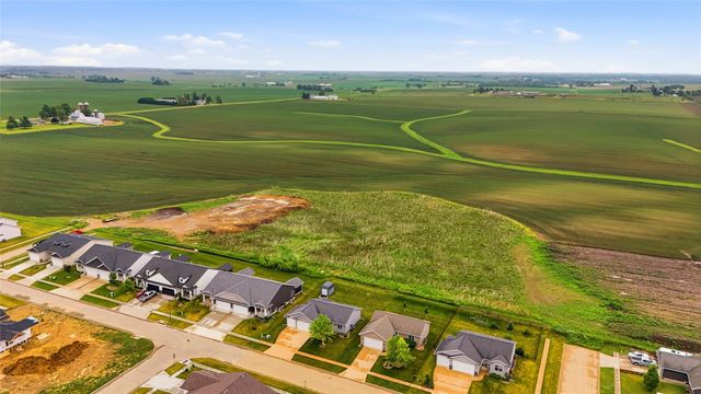 2249 Bluegrass Street, Marion, IA 52302