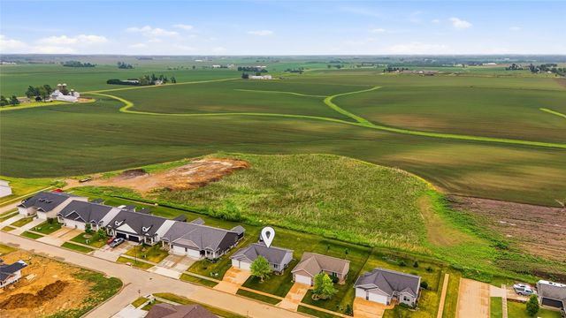 2249 Bluegrass Street, Marion, IA 52302