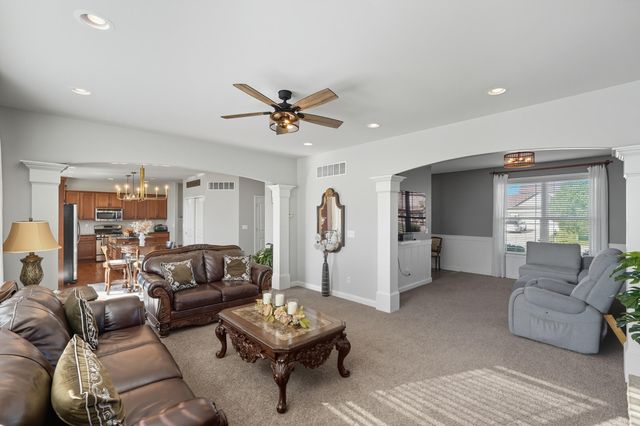 3353 Field Hawk Drive, Valparaiso, IN 46383