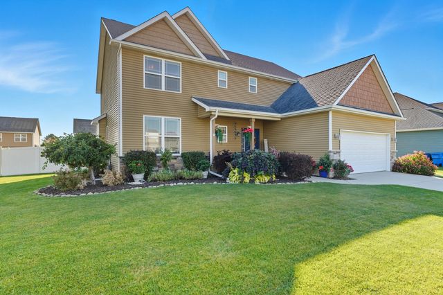 3353 Field Hawk Drive, Valparaiso, IN 46383