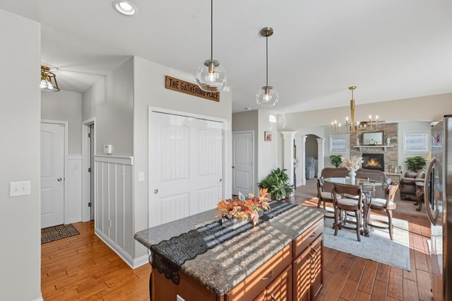 3353 Field Hawk Drive, Valparaiso, IN 46383