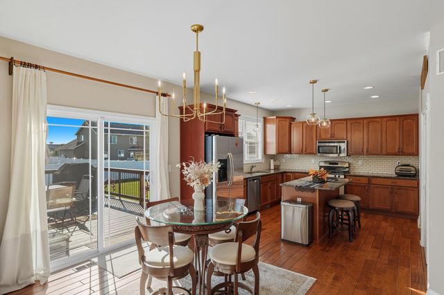 3353 Field Hawk Drive, Valparaiso, IN 46383