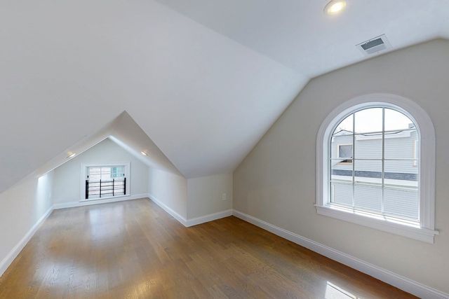 102 Beacon St 2, Somerville, MA 02143