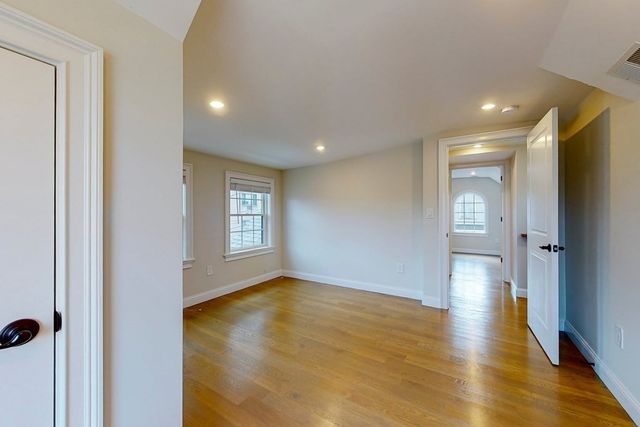 102 Beacon St 2, Somerville, MA 02143
